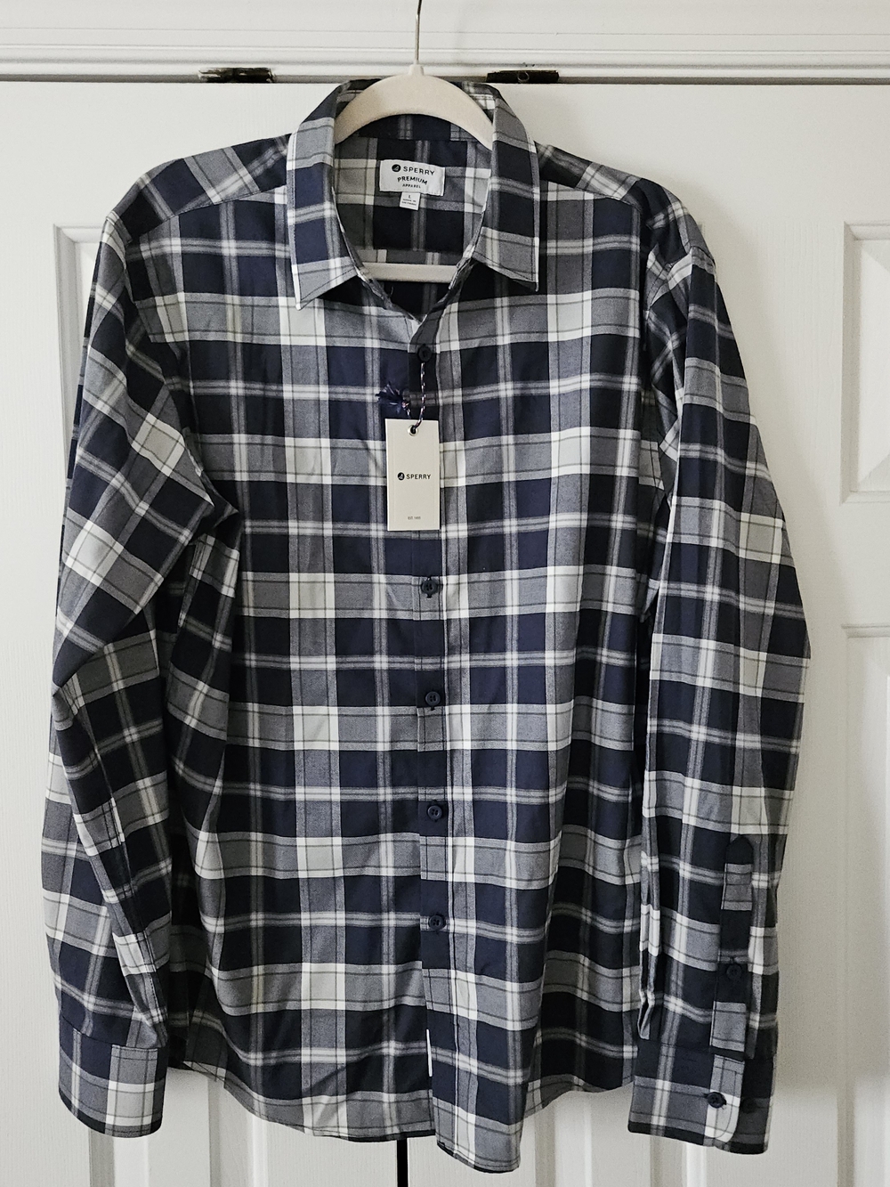 NWT Sperry Men's Navy and White Plaid Button-Up Shirt